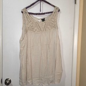 Torrid beige tank top